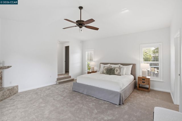 27 Whitehall Dr, Orinda, CA 94563