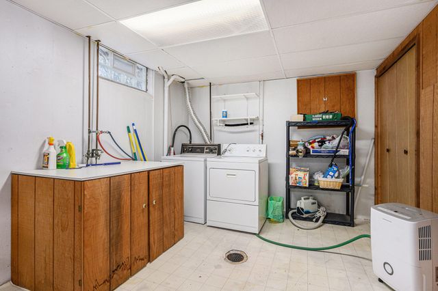 3922 Croyden Avenue, Kalamazoo Twp, MI 49006