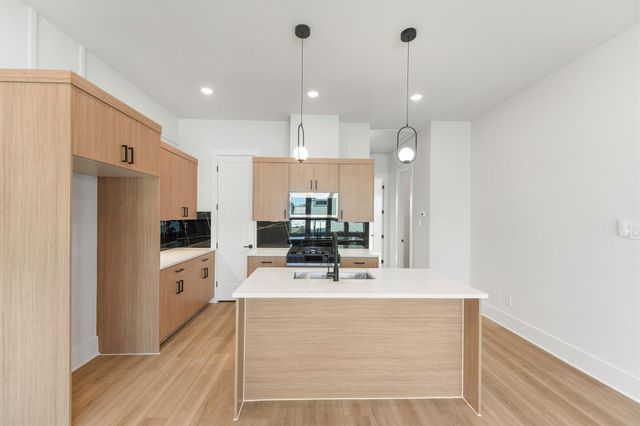 5304 Teodoro Lane, Houston, TX 77091