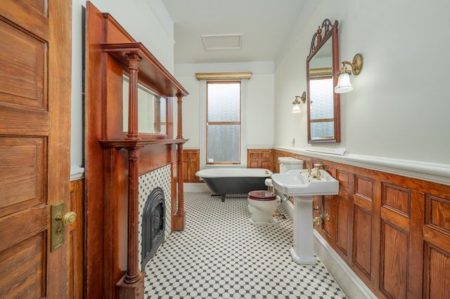 715 Broadway, Columbus, GA 31901