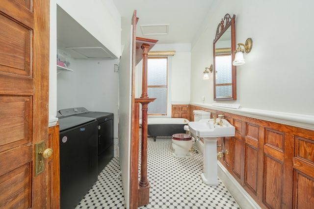 715 Broadway, Columbus, GA 31901