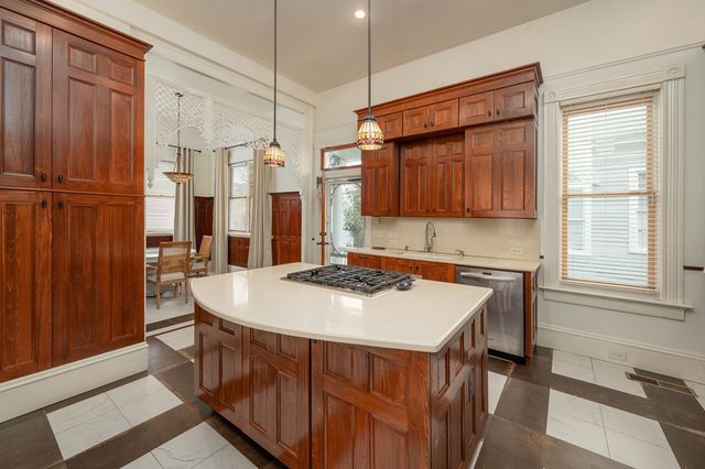 715 Broadway, Columbus, GA 31901