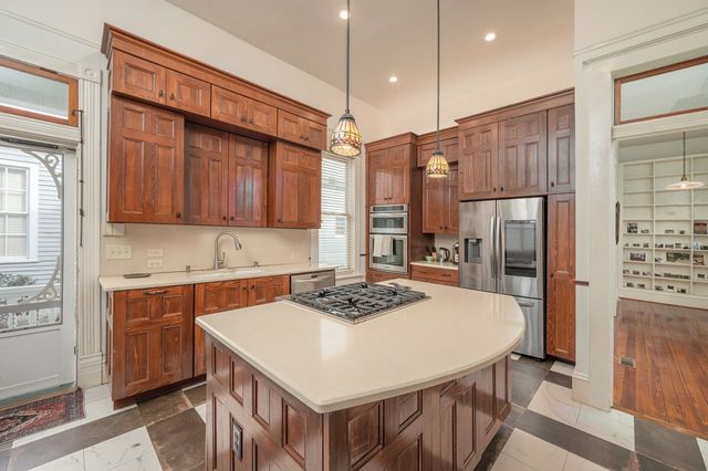 715 Broadway, Columbus, GA 31901