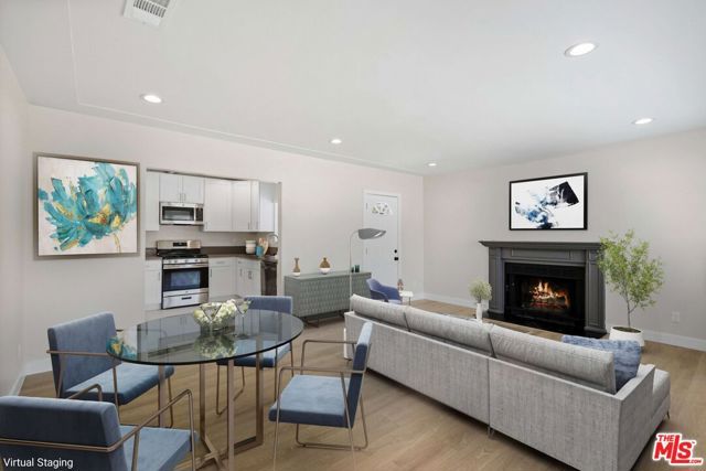 9027 Lindley Avenue, Northridge (los Angeles), CA 91325