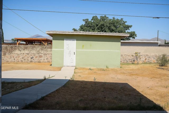 10533 TAREYTON Street, El Paso, TX 79924
