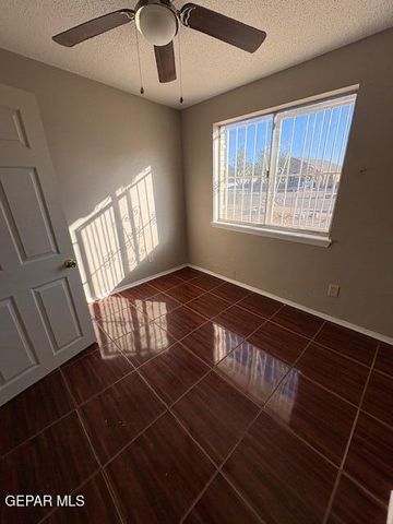 10533 TAREYTON Street, El Paso, TX 79924