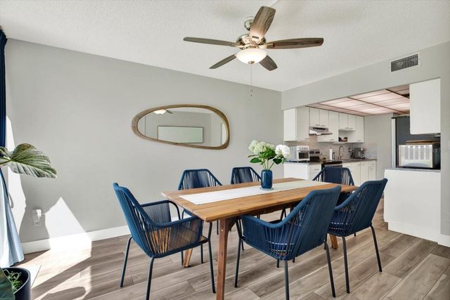 5095 BAY STREET NE 107, St Petersburg, FL 33703