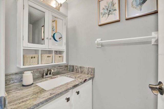 5095 BAY STREET NE 107, St Petersburg, FL 33703