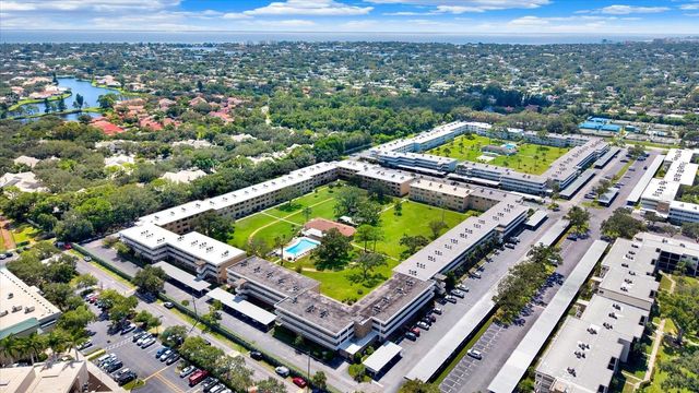 5095 BAY STREET NE 107, St Petersburg, FL 33703