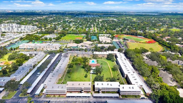 5095 BAY STREET NE 107, St Petersburg, FL 33703