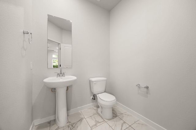 605 W South ST 332, Leander, TX 78641
