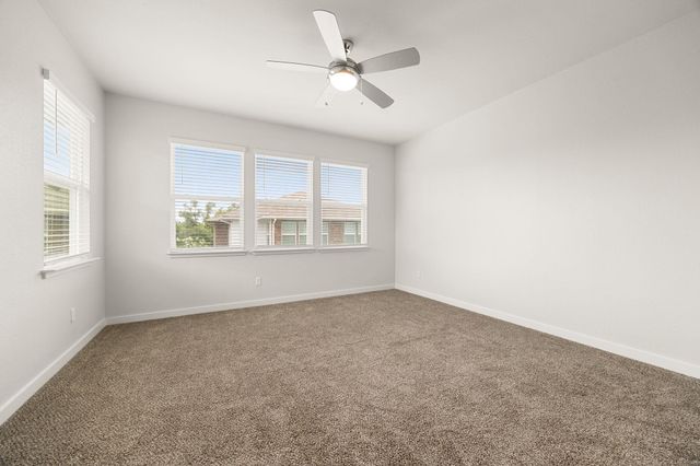 605 W South ST 332, Leander, TX 78641
