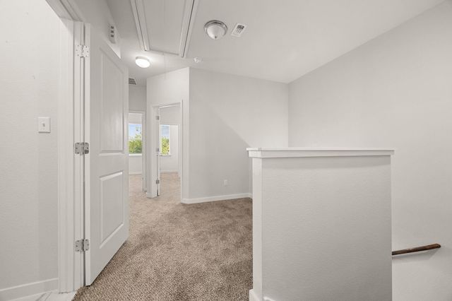 605 W South ST 332, Leander, TX 78641