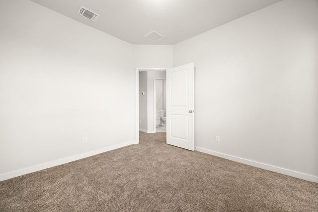 605 W South ST 332, Leander, TX 78641