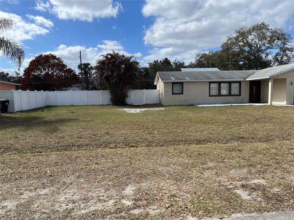 Image 3 of property listing at 1224 TURRISI BOULEVARD, Orlando, FL 32807