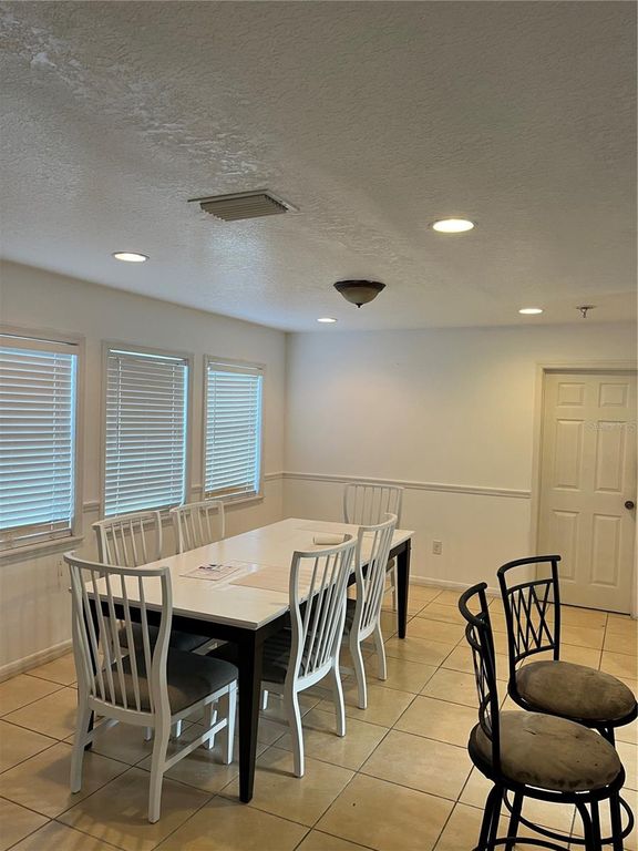 Image 9 of property listing at 1224 TURRISI BOULEVARD, Orlando, FL 32807