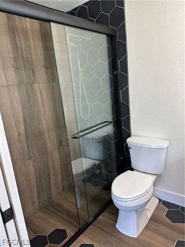 2205 NE 8th PL, Cape Coral, FL 33909