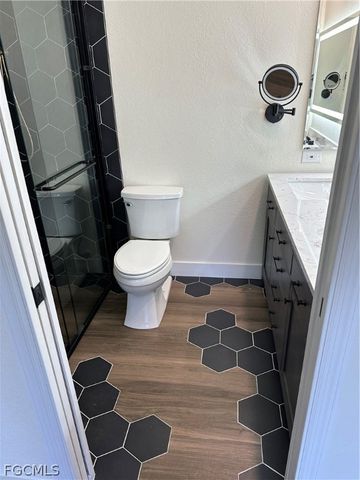 2205 NE 8th PL, Cape Coral, FL 33909