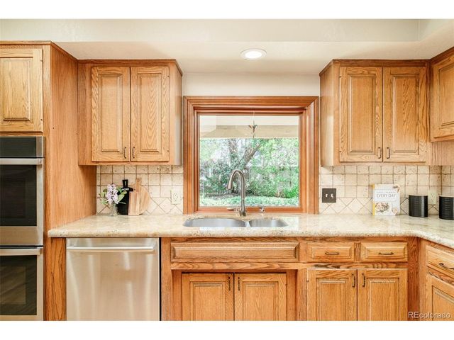 1950 S Lansing Ct, Aurora, CO 80014