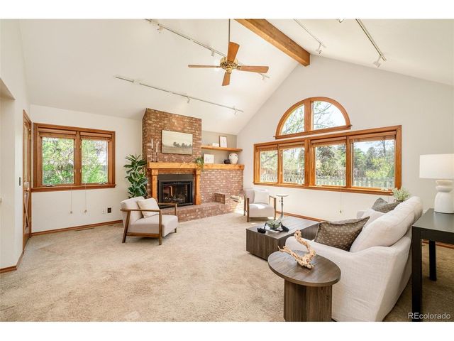 1950 S Lansing Ct, Aurora, CO 80014