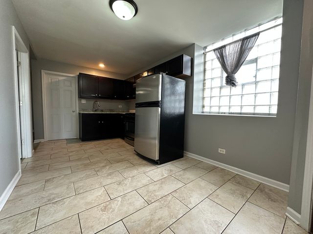 2301 N Lockwood Avenue 1W, Chicago, IL 60639
