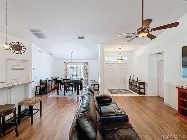 9131 N Alpinia Drive, Citrus Springs, FL 34434