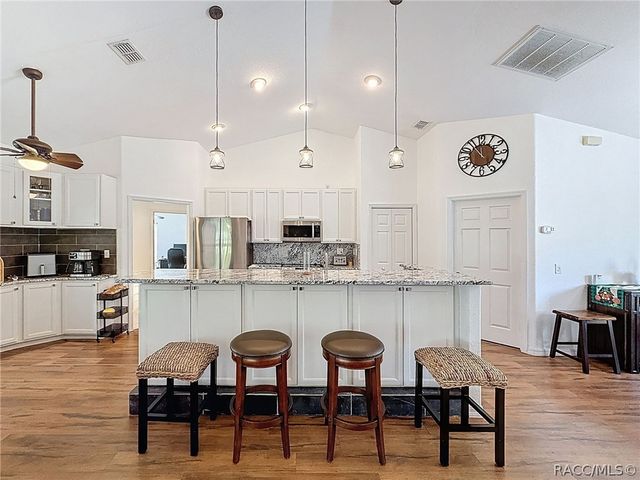 9131 N Alpinia Drive, Citrus Springs, FL 34434