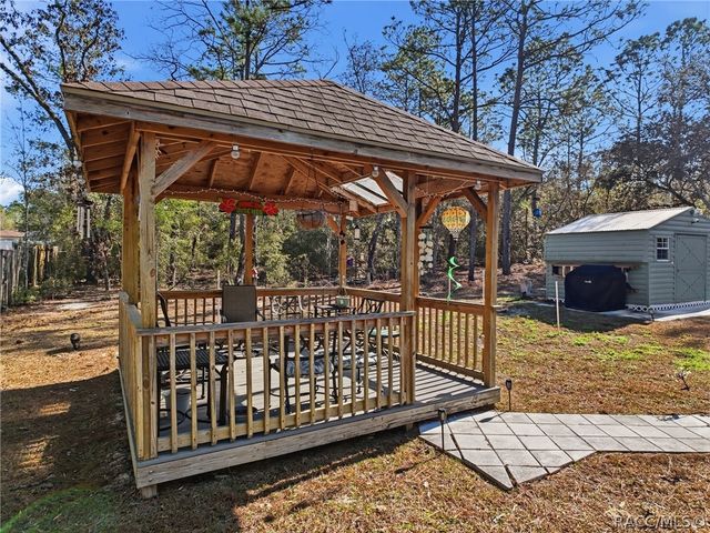 9131 N Alpinia Drive, Citrus Springs, FL 34434