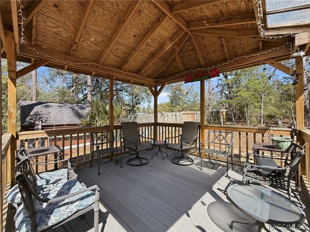 9131 N Alpinia Drive, Citrus Springs, FL 34434