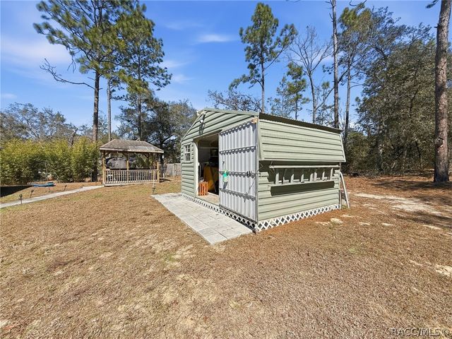 9131 N Alpinia Drive, Citrus Springs, FL 34434