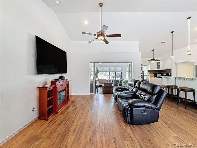 9131 N Alpinia Drive, Citrus Springs, FL 34434