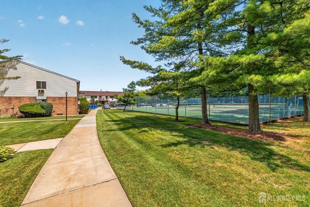 818 Cricket Lane, Woodbridge Proper, NJ 07095
