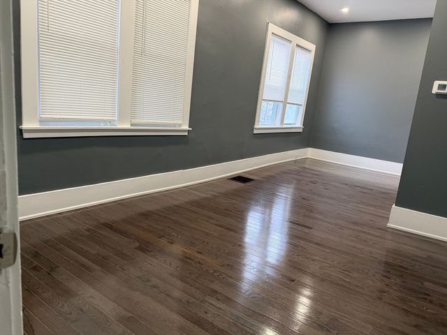 6 Proctor St 1, Salem, MA 01970