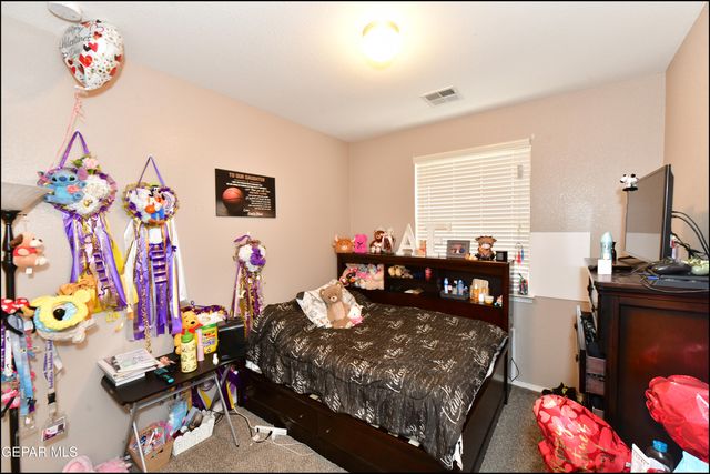 505 GINGER FRANCIS Lane, El Paso, TX 79938