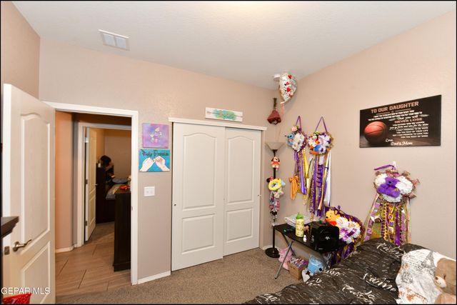 505 GINGER FRANCIS Lane, El Paso, TX 79938