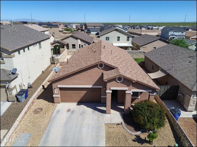 505 GINGER FRANCIS Lane, El Paso, TX 79938