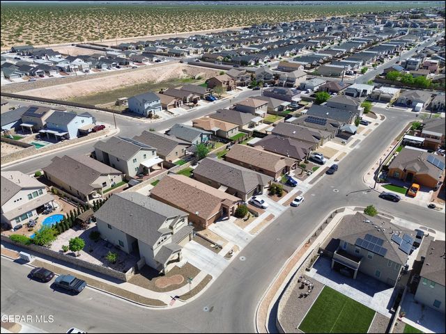 505 GINGER FRANCIS Lane, El Paso, TX 79938