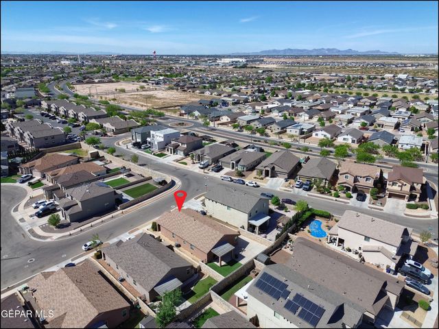 505 GINGER FRANCIS Lane, El Paso, TX 79938