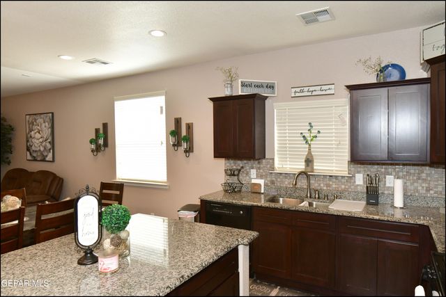 505 GINGER FRANCIS Lane, El Paso, TX 79938