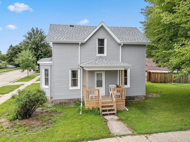 401 W Burns Street, Portage, WI 53901