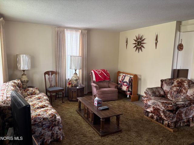 418 S Church Street, Bowling Green, OH 43402