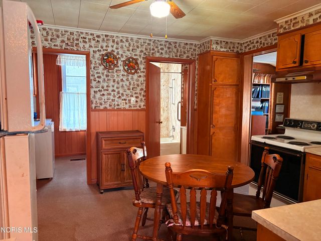 418 S Church Street, Bowling Green, OH 43402