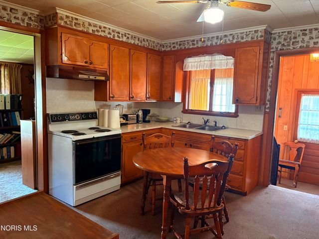 418 S Church Street, Bowling Green, OH 43402