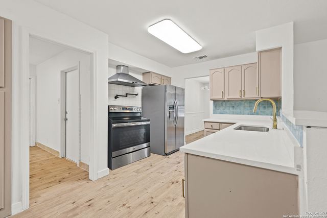 9311 Contessa Dr, San Antonio, TX 78216