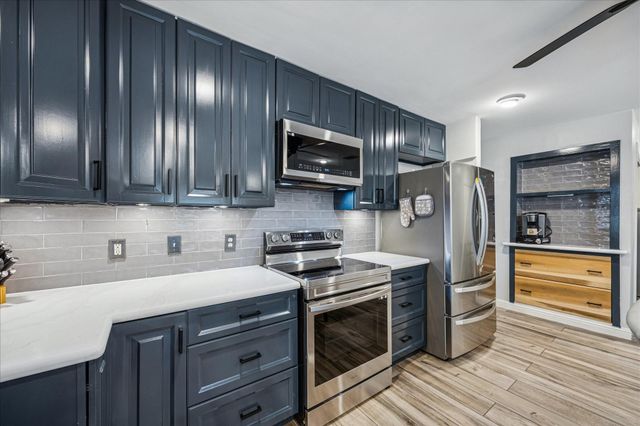 5010 Peebles Drive, Houston, TX 77084