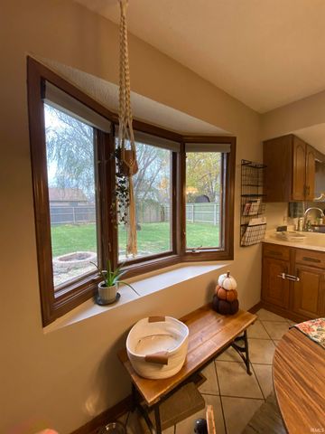 4006 Finchley Court, Fort Wayne, IN 46815