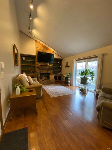 4006 Finchley Court, Fort Wayne, IN 46815