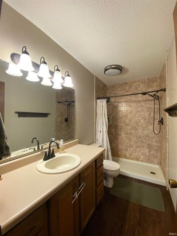 4006 Finchley Court, Fort Wayne, IN 46815