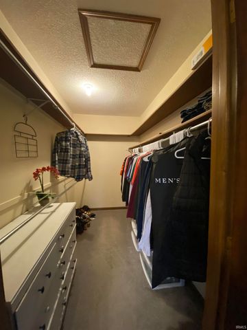 4006 Finchley Court, Fort Wayne, IN 46815