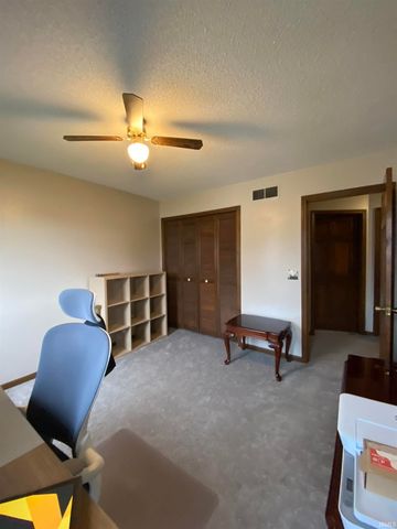 4006 Finchley Court, Fort Wayne, IN 46815